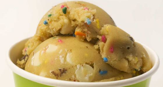 1 scoop or 2? Raw cookie dough is latest NYC food fad