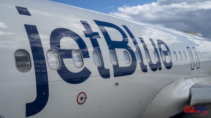 Authorities say that JetBlue pilot blew the legal limit for breathalyzer testing after being removed from his plane.