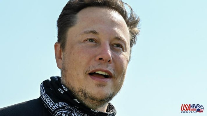 Elon Musk activates the free SpaceX Starlink satellite internet connection in Ukraine