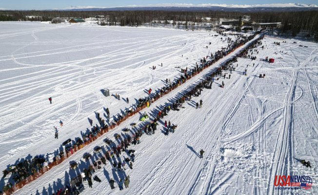 Two Iditarod mushers are forced to flee from a ground storm