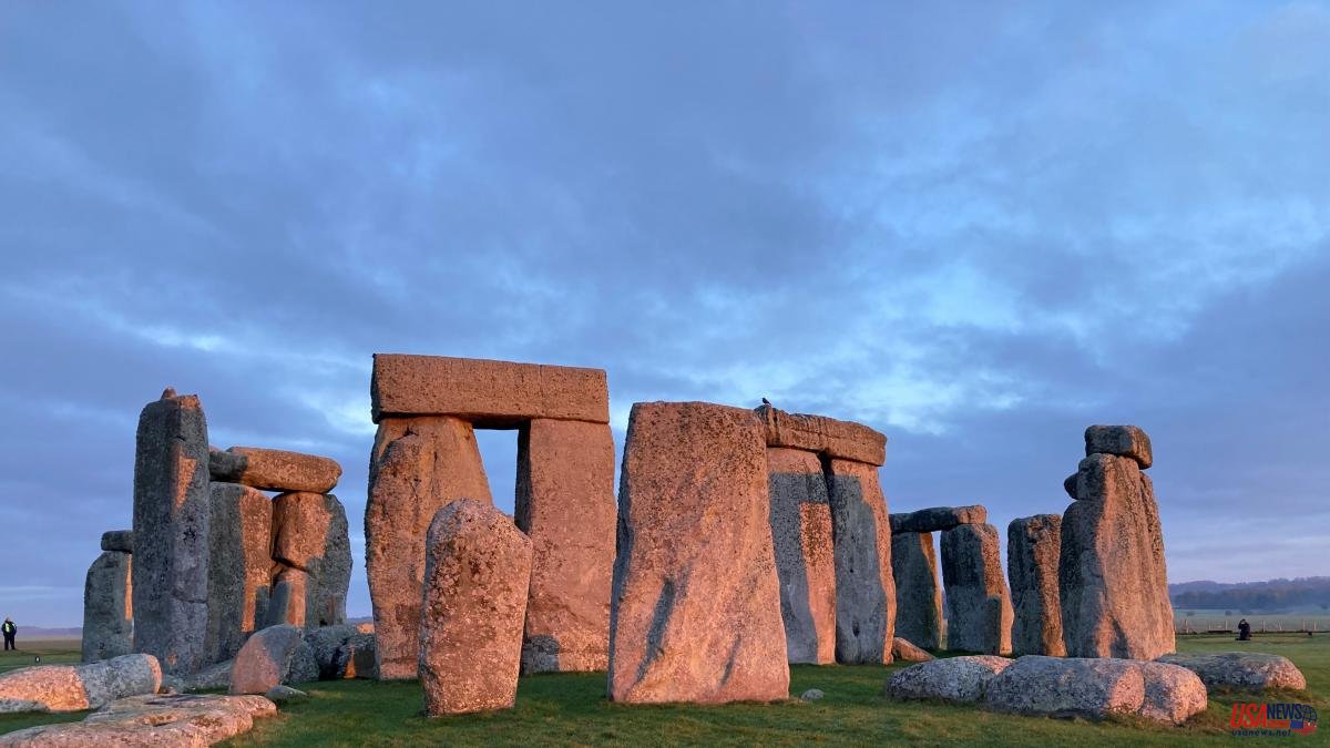 This is what the 4,500-year-old droppings found at Stonehenge explain