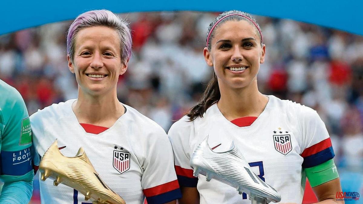 Men and women of the US soccer team will be paid the same
