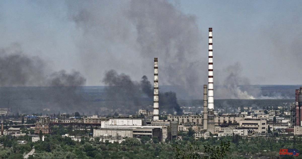 Zelenskyy hails troops for chemical plant sheltering civilians in eastern Ukraine