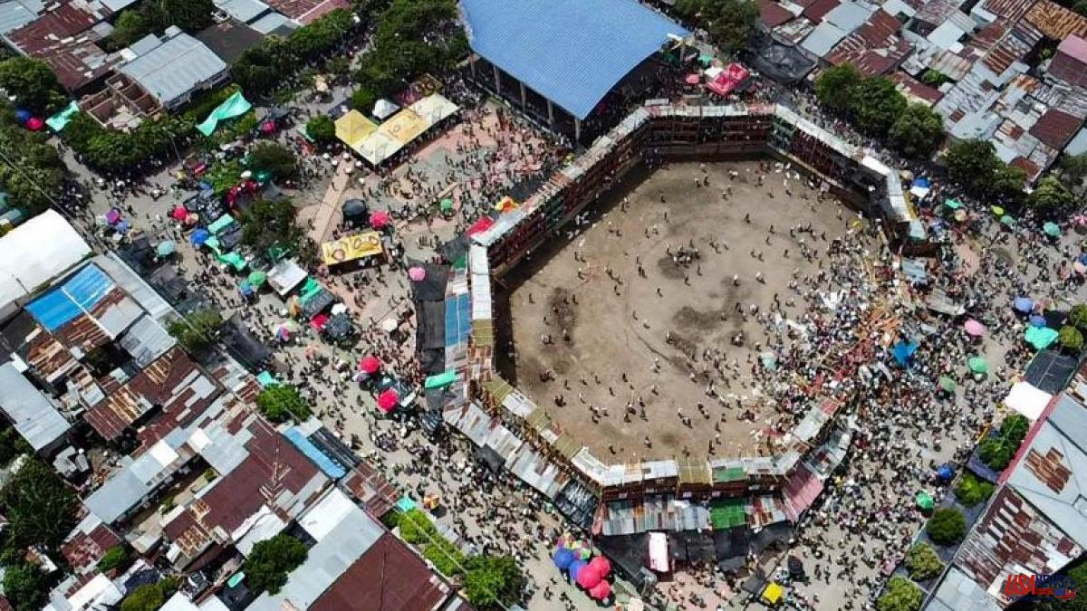 The collapse of a tribune in a bullfight in Colombia leaves at least four dead