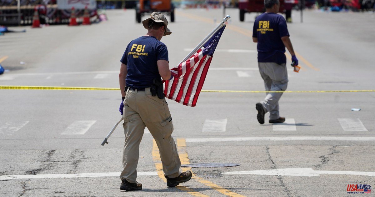 Highland Park shooting suspect's history littered by'red flags"