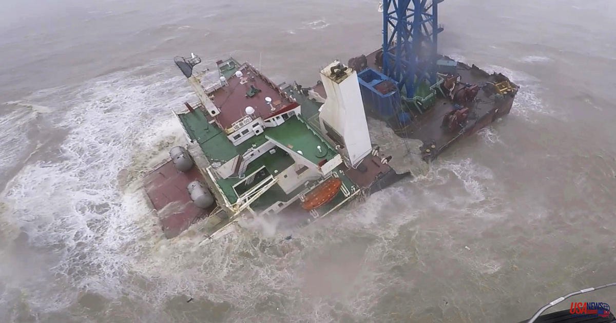 Crew members are in danger as ship sinks in storm close to Hong Kong