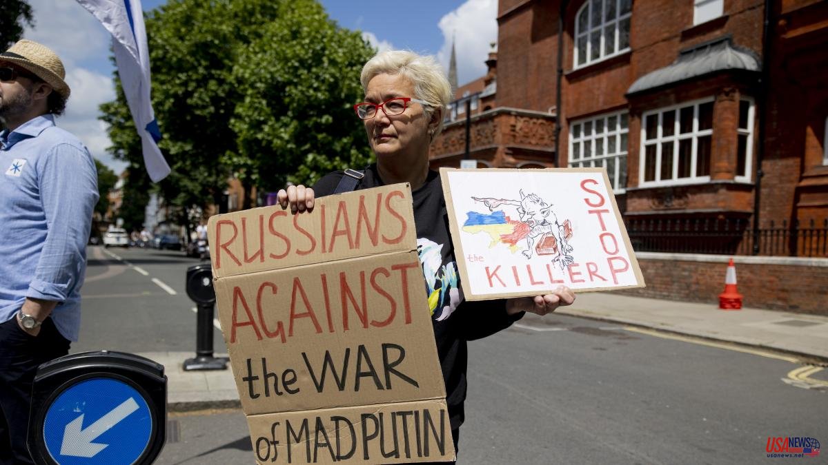 Russians against Putin: the 'stateless' syndrome