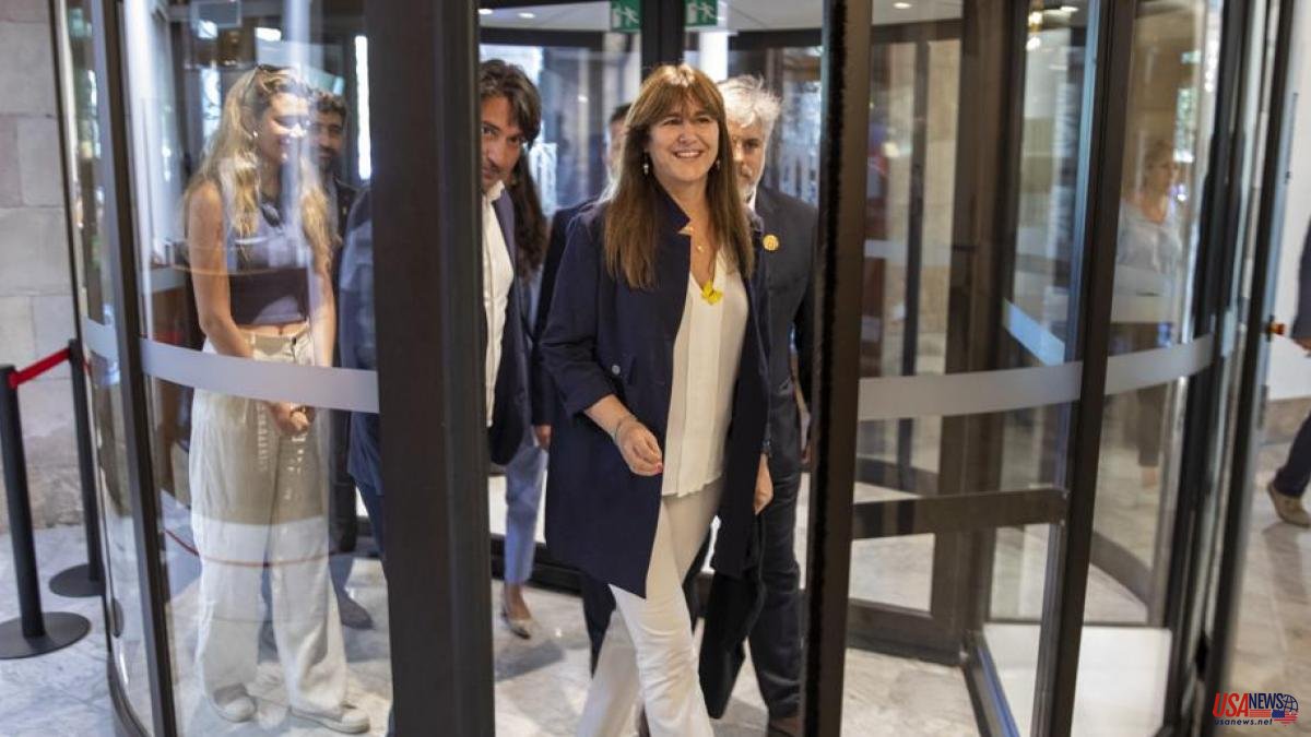 Together they ask the Parliament Bureau to reconsider the suspension of Laura Borràs