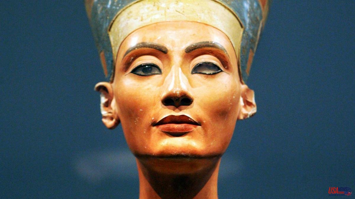 The secret that hides inside the famous bust of Nefertiti
