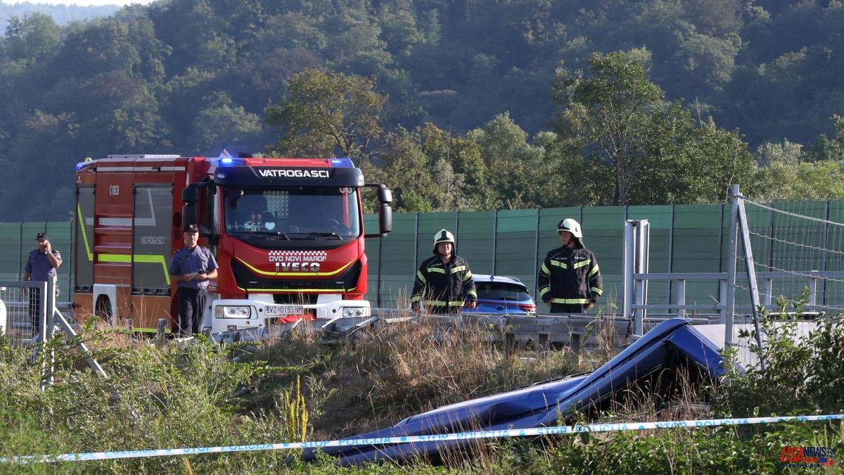 At least 12 dead and 25 injured in a bus accident in Croatia
