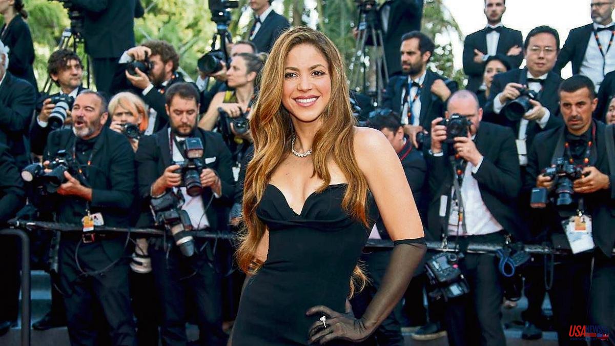 A judge sends Shakira to trial for six crimes against the Treasury