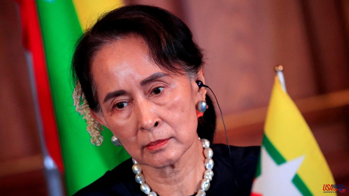 Burmese military junta sentences Suu Kyi to another 3 years in prison