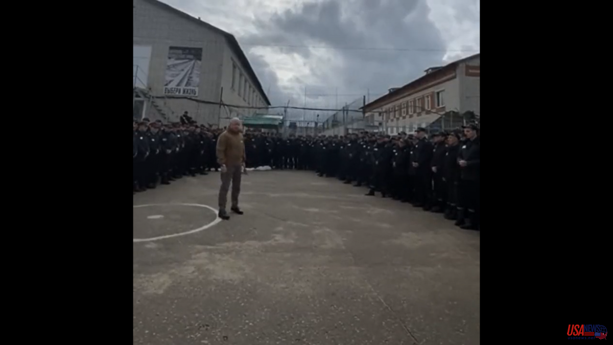 Wagner Group leader recruits prisoners to fight in Ukraine