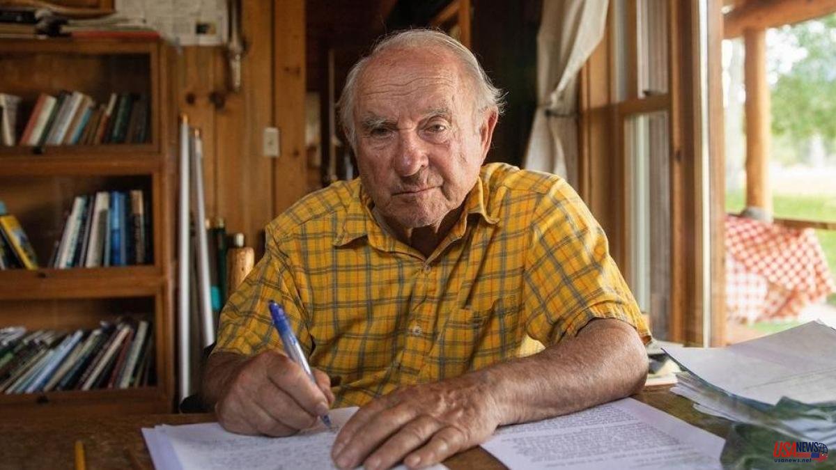 The creator of Patagonia donates the entire company to two entities for the defense of nature