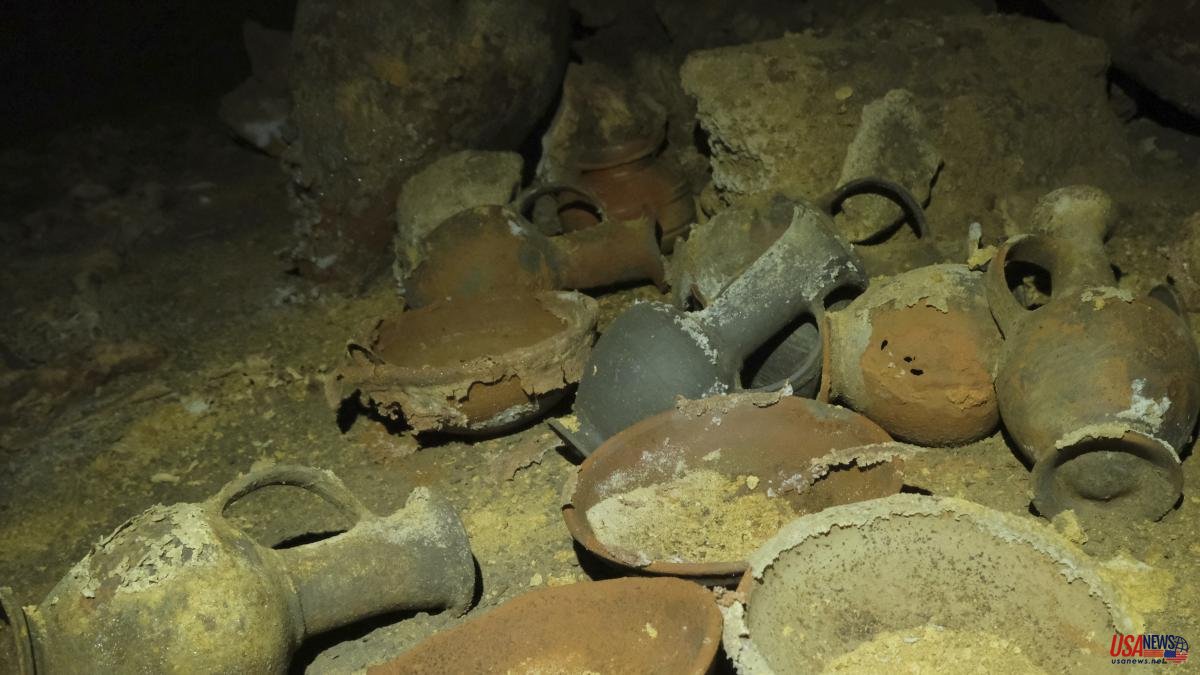 Israel discovers an "intact" burial cave from the time of Pharaoh Ramses II, 3,300 years ago