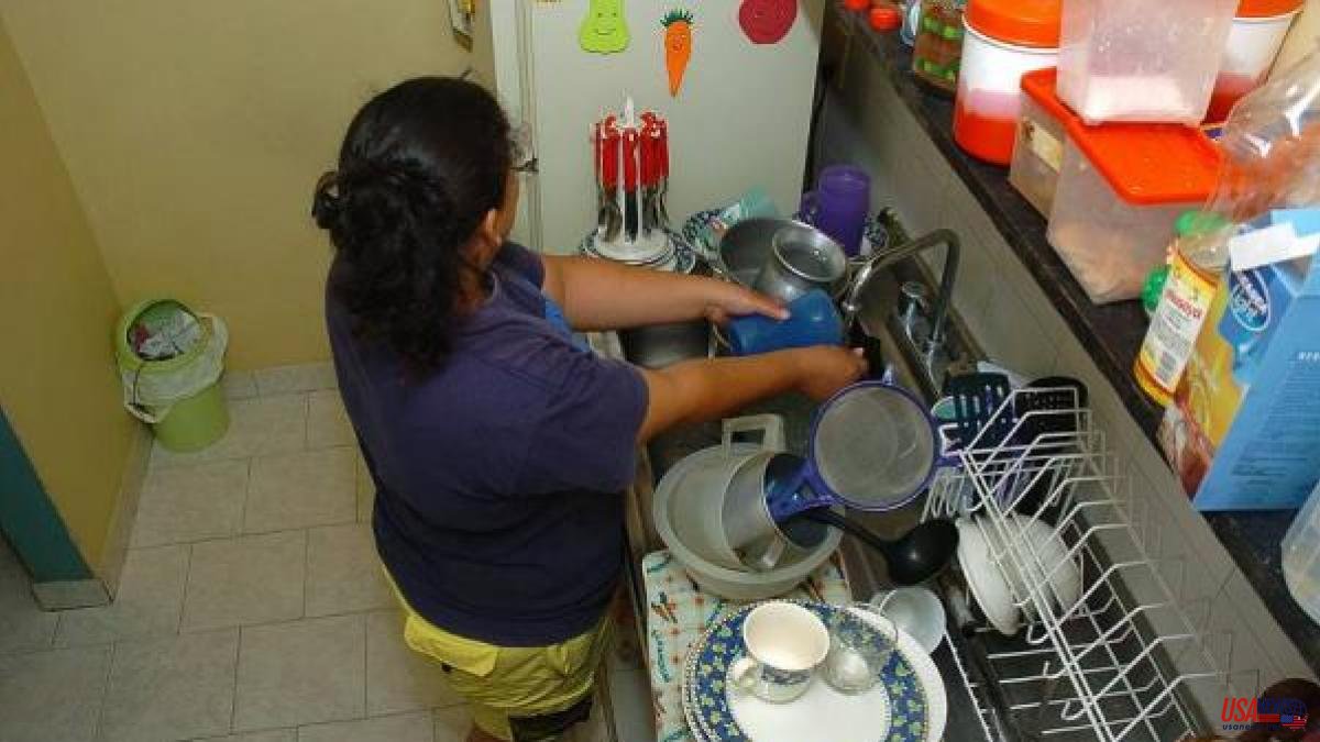 Domestic workers will receive unemployment and their dismissal will have to be justified