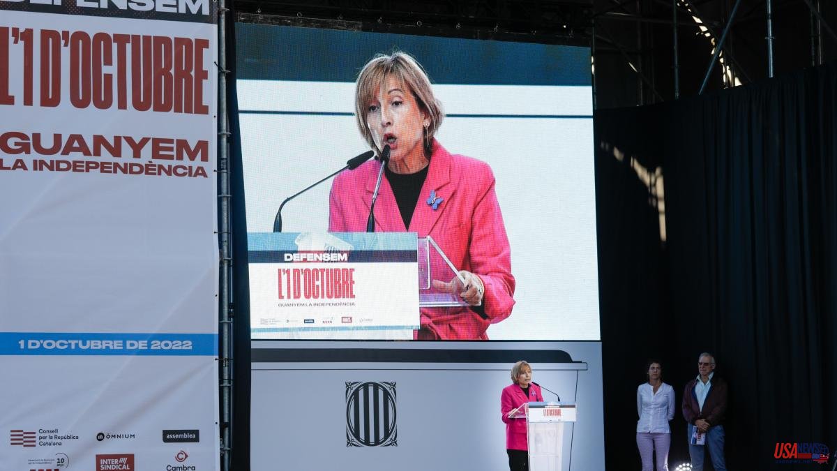 Forcadell, booed during her speech in the unitary act of 1-O in Arc de Triomf