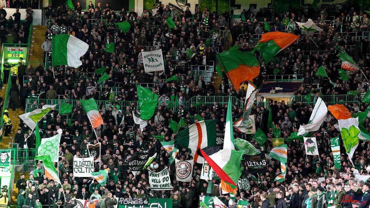 The Police evict 40 violent fans of Glasgow Celtic from the AVE Alicante-Madrid