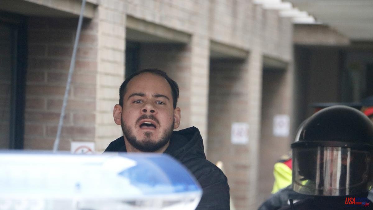 The rapper Hasél faces five years in prison for the protests during the arrest of Puigdemont