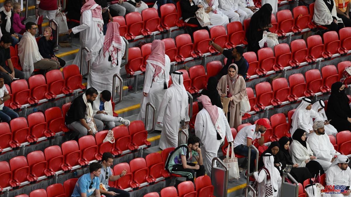 Qatar fiasco leaps from the pitch into the stands with a half-empty stadium during the opening game