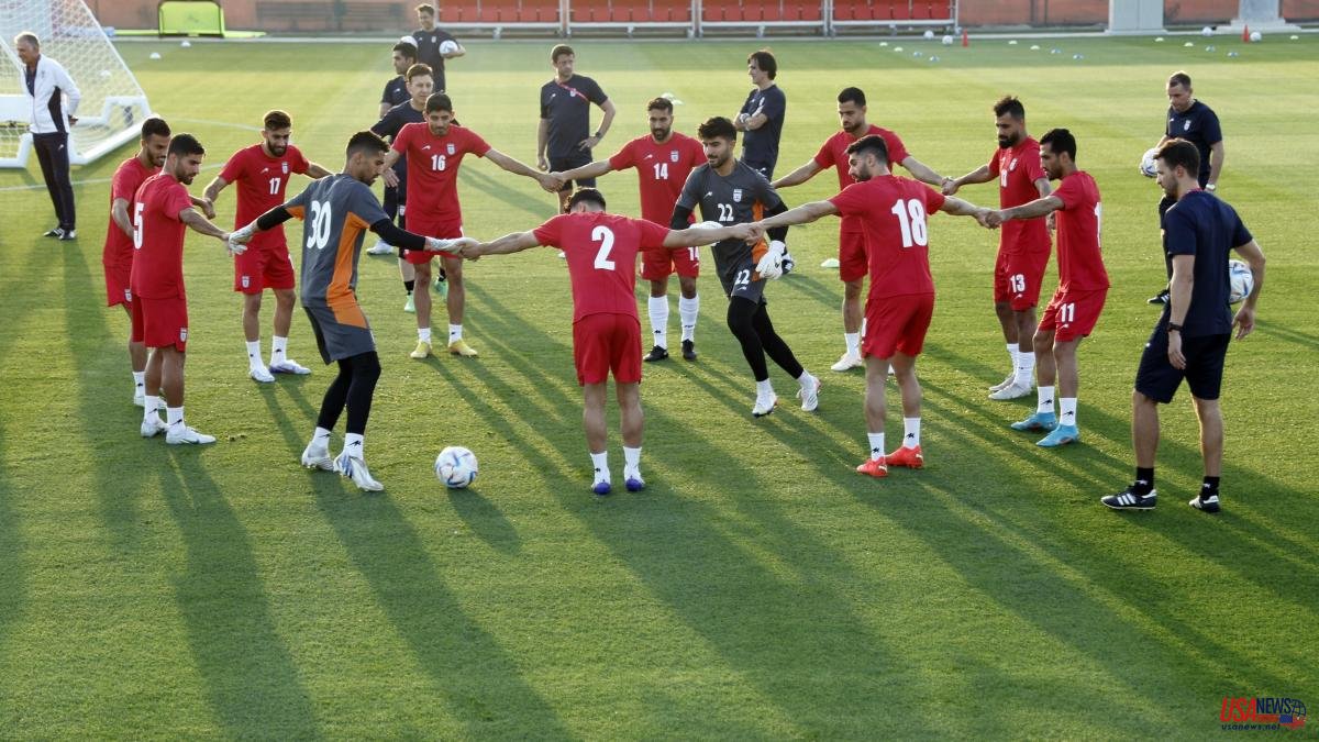 Iran threatens the families of the players if they do not behave properly