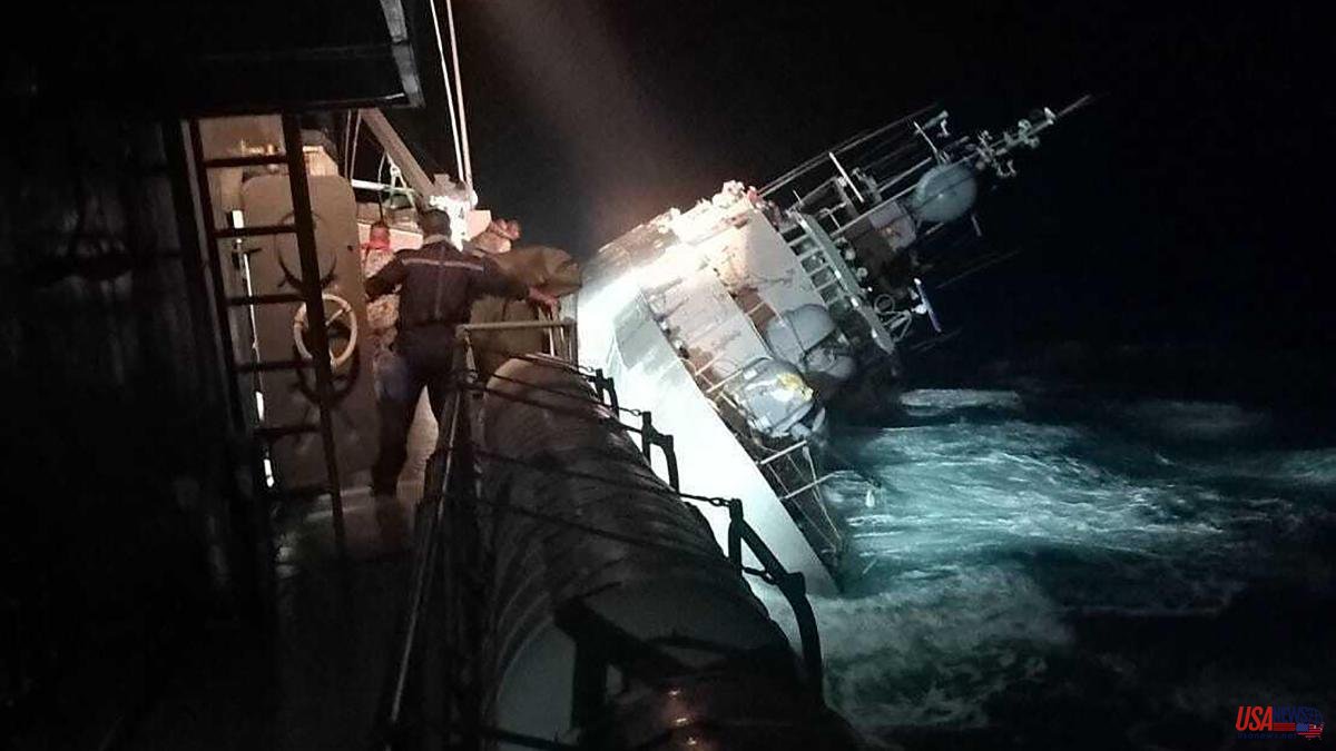 At least 31 missing in the capsizing of a Thai Navy ship