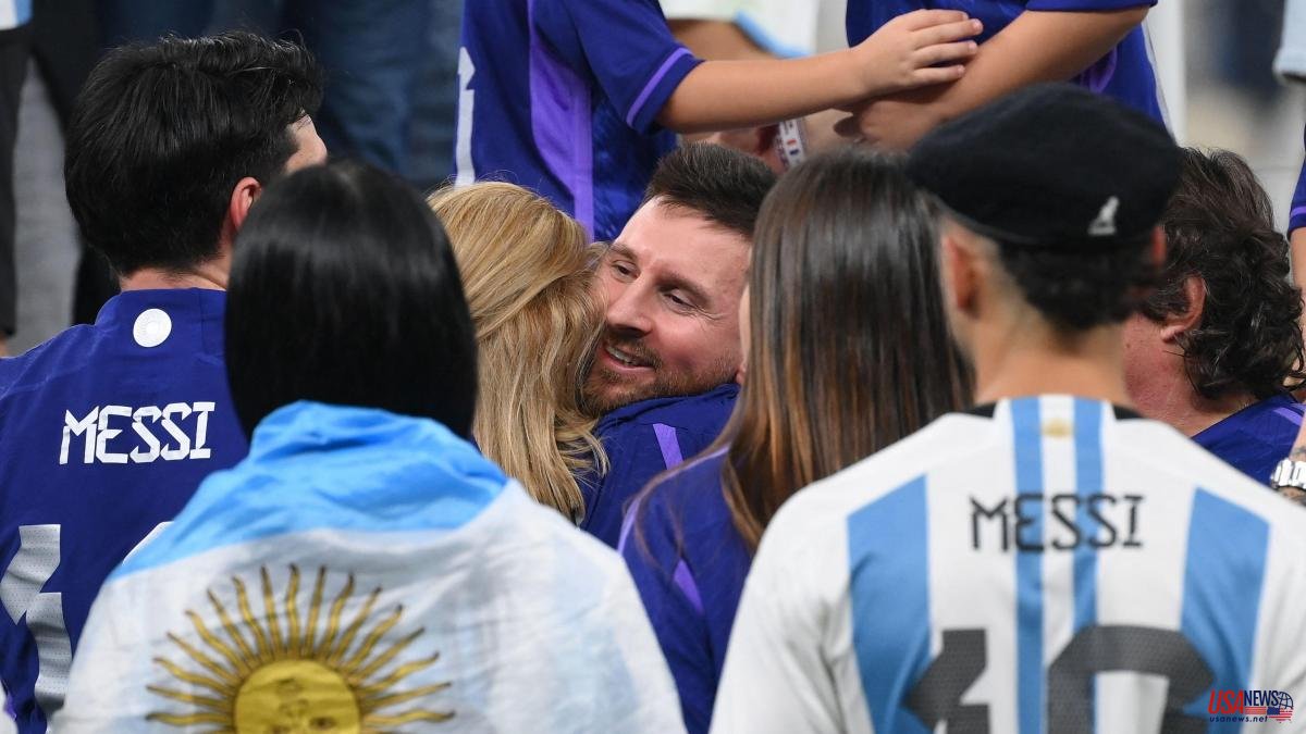 Messi's moving hug with his mother after becoming world champion