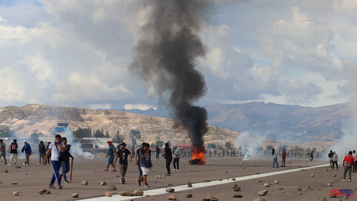 The death toll in the protests in Peru rises to 17, after a bloody Thursday with nine deaths