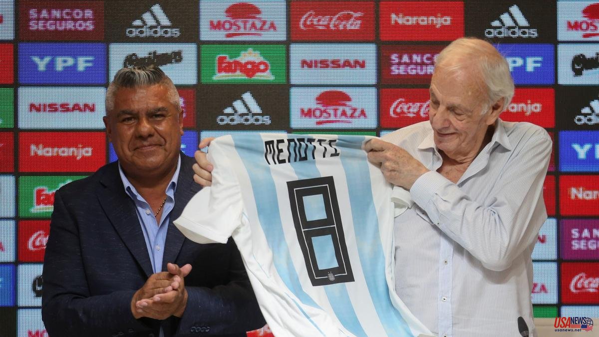 Menotti: "Messi can play until he's 40: he has a neighborhood, street and corner"