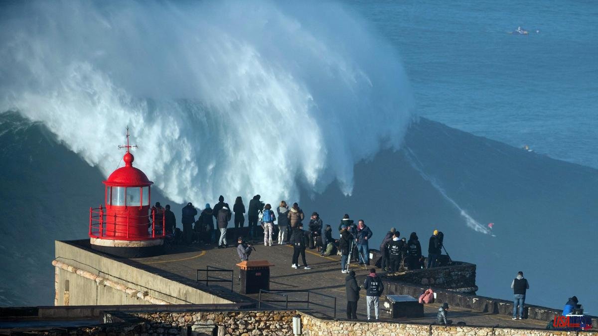 Legendary surfer Marcio Freire dies, first fatality of the giant waves of Nazaré