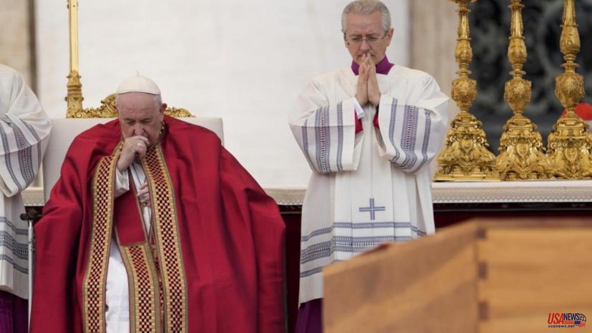 Thousands of people bid farewell to Benedict XVI at a funeral in Saint Peter's Square