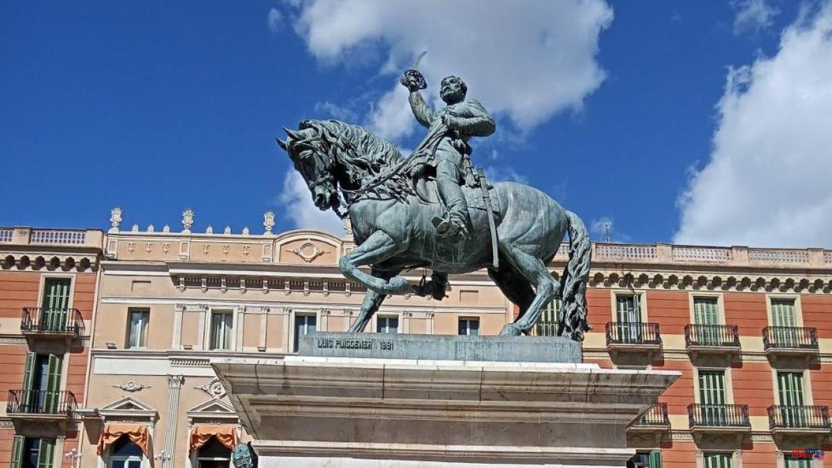 How two statues bring Naples and Reus closer