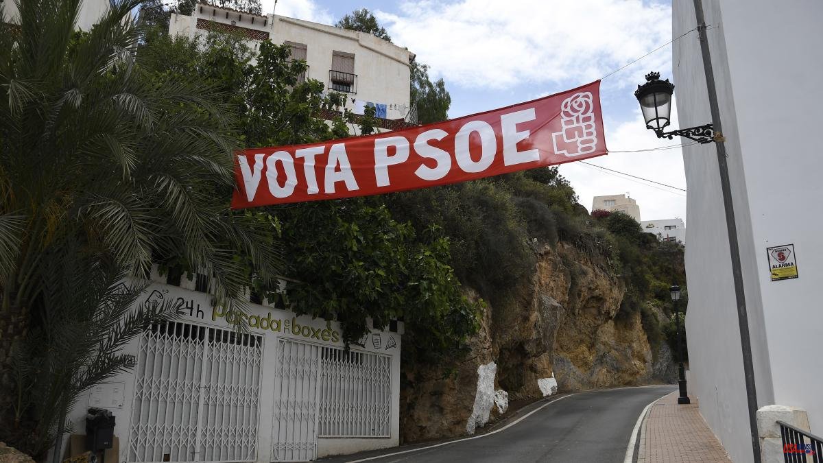Vote in the Post Office and collect 100 euros: this is how the plot of the PSOE orbit operated in Mojácar