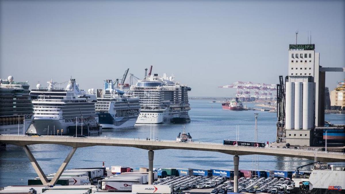The port of Barcelona will host an international summit to promote the reduction of emissions