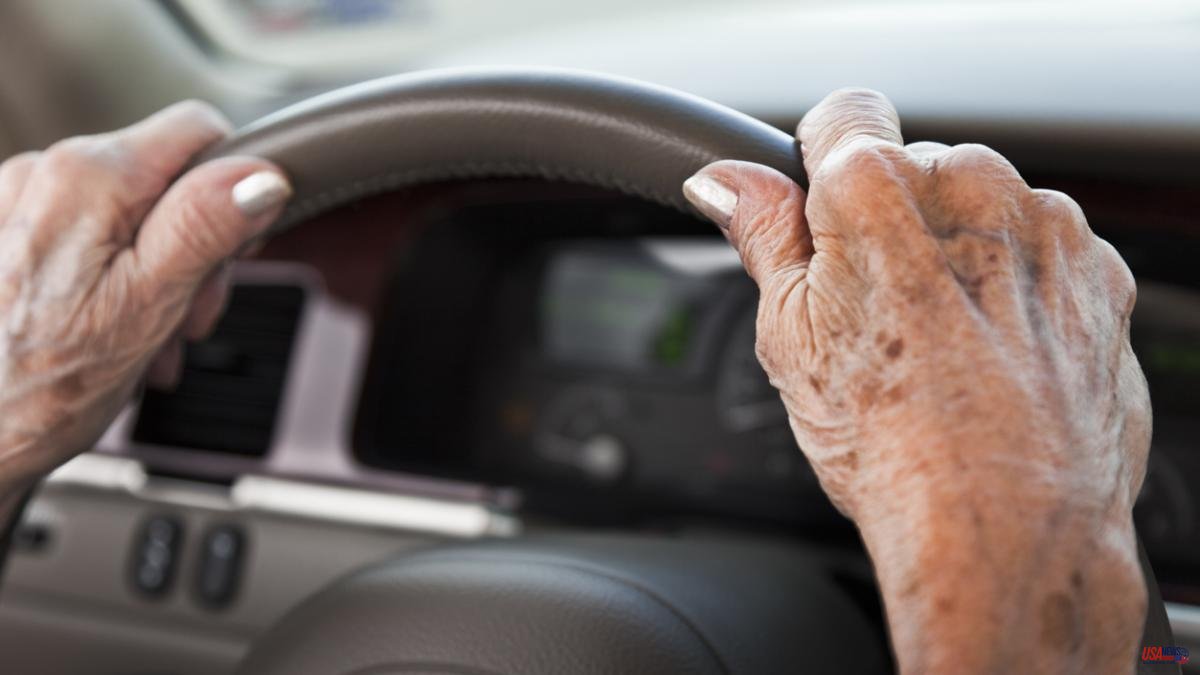 Road safety experts defend renewing the driver's license every two years from the age of 70