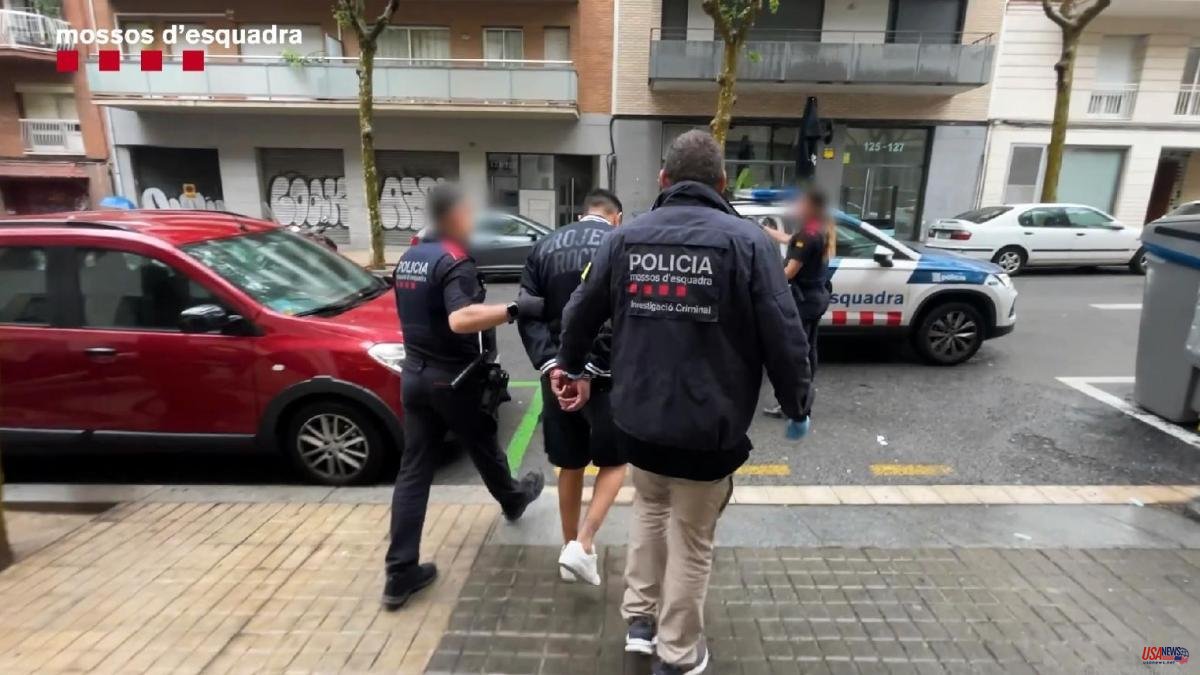 Four arrested for stealing 251 computers from companies in the Barcelona metropolitan area