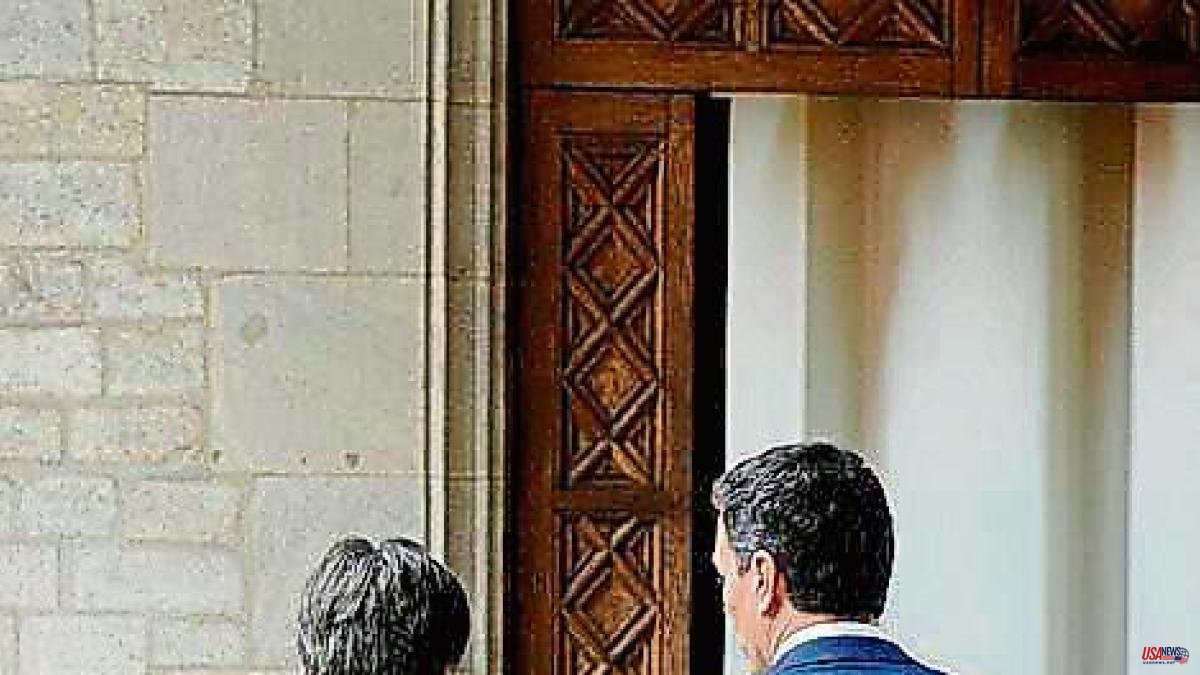 Puigdemont and Pedro Sánchez's ankle