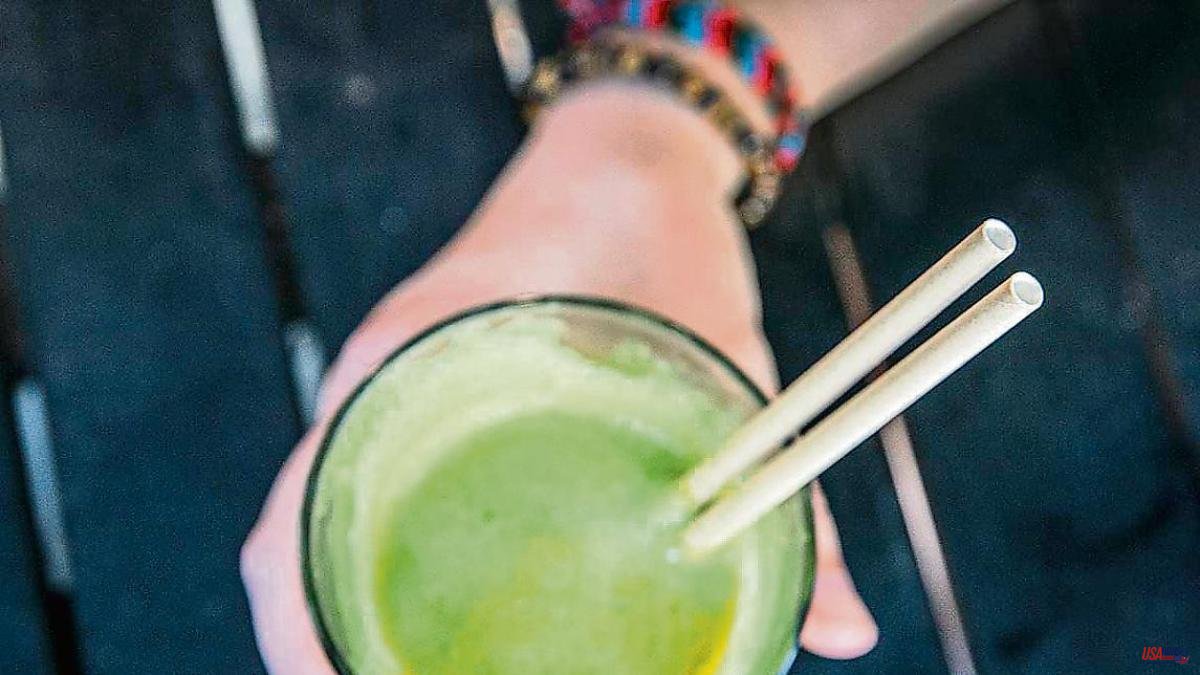 A study warns that paper straws can carry pollutants