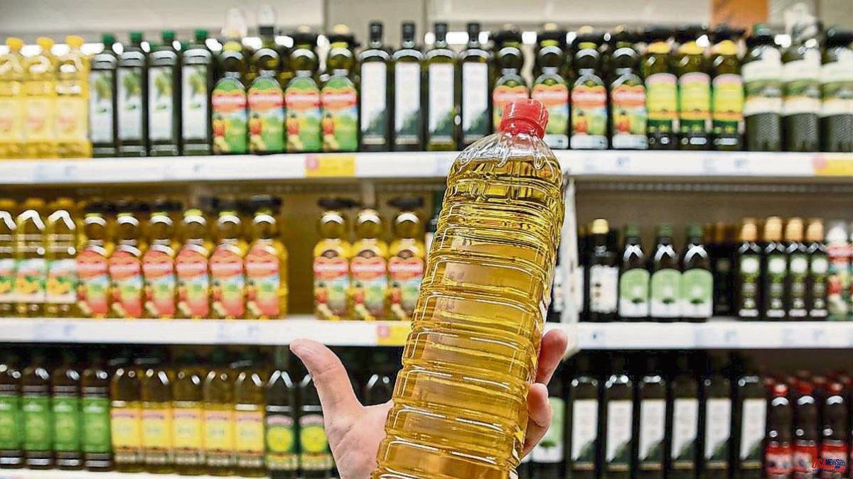Calviño places the price of olive oil as the biggest problem for families