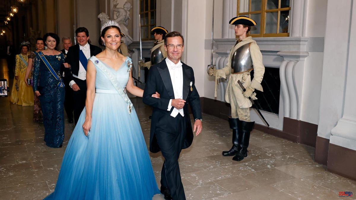 Victoria of Sweden's 'Frozen' princess dress at the jubilee of her father, King Carl Gustav