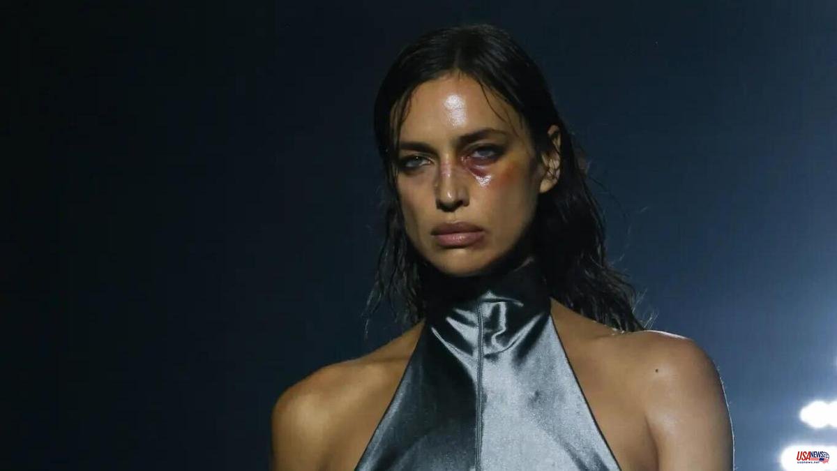 Irina Shayk impresses with a black eye at the London Fashion Week show