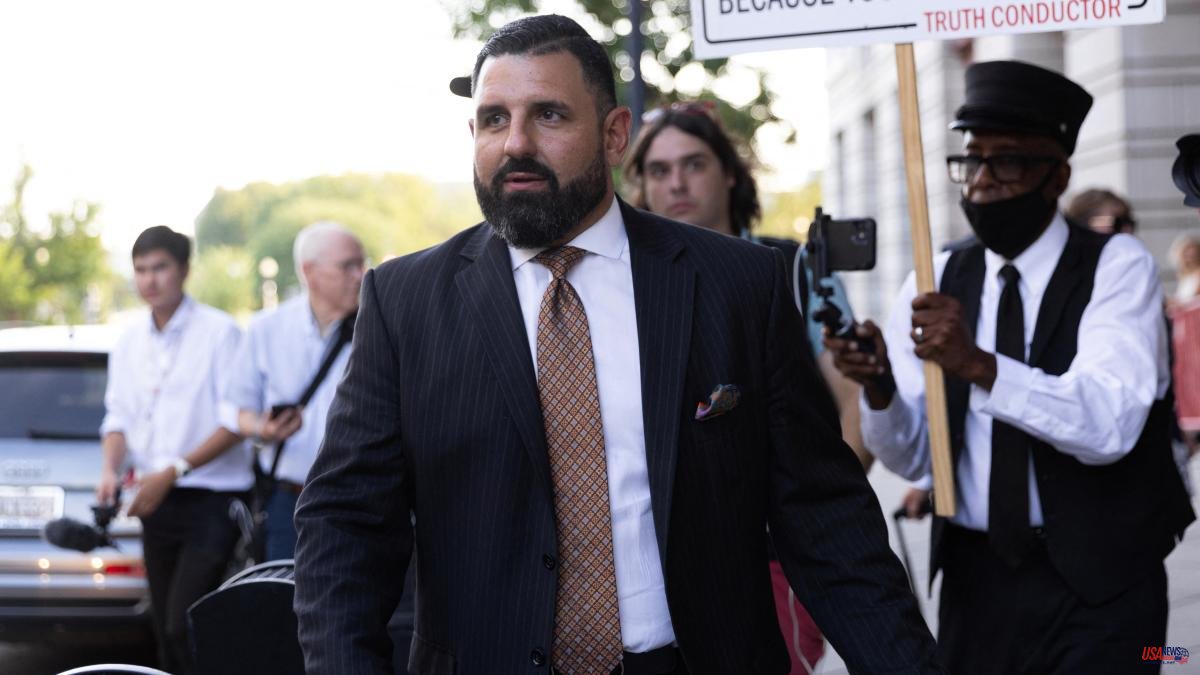 The judge imposes 22 years in prison on the Proud Boys Tarrio for the assault on the Capitol