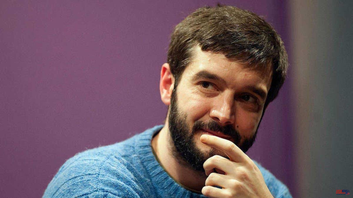 Pablo Bustinduy, a blue helmet from Podemos