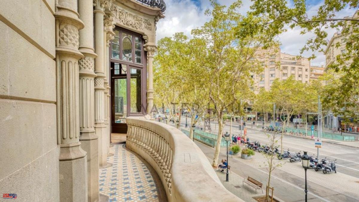 This is the mansion put up for sale on Paseo de Gràcia for almost 14 million euros
