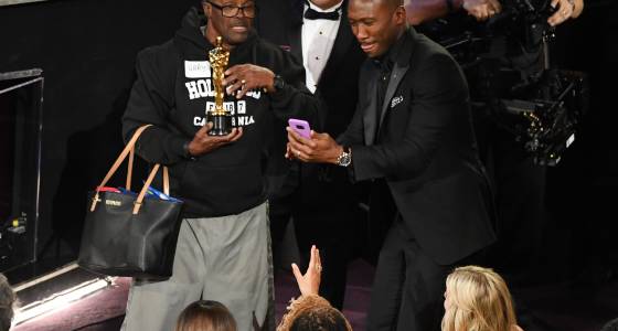 Jimmy Kimmel Pulls Oscars Prank, Bus Tour Meets Denzel Washington, Mahershala Ali & Other Celebrities