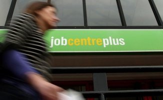 Wales' unemployment rate drops to 3.7%