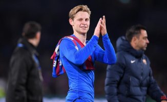 De Jong wants to continue and denies that Barça has proposed leaving