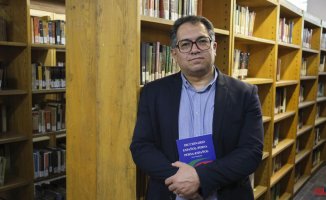 The professor who has been creating a Spanish-Persian dictionary for seventeen years