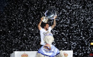 White apotheosis in Madrid for the celebration of the fourteenth Champions