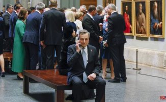 Mario Draghi leaves the NATO summit earlier due to tensions in his government